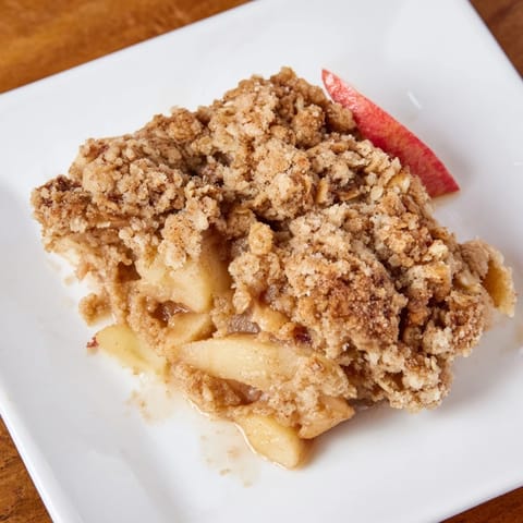 Rustic Apple Cinnamon Crumb